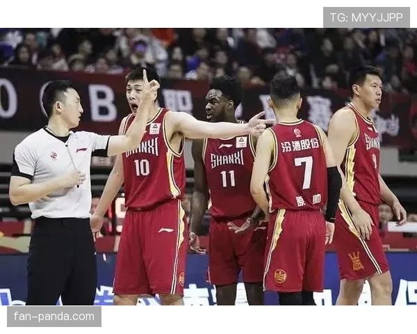 球员犯规离场规则解析：何种情形会被罚出场及判罚标准